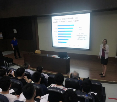 美国夏威夷大学公共卫生公司来公司tyc33455cc太阳集团访问